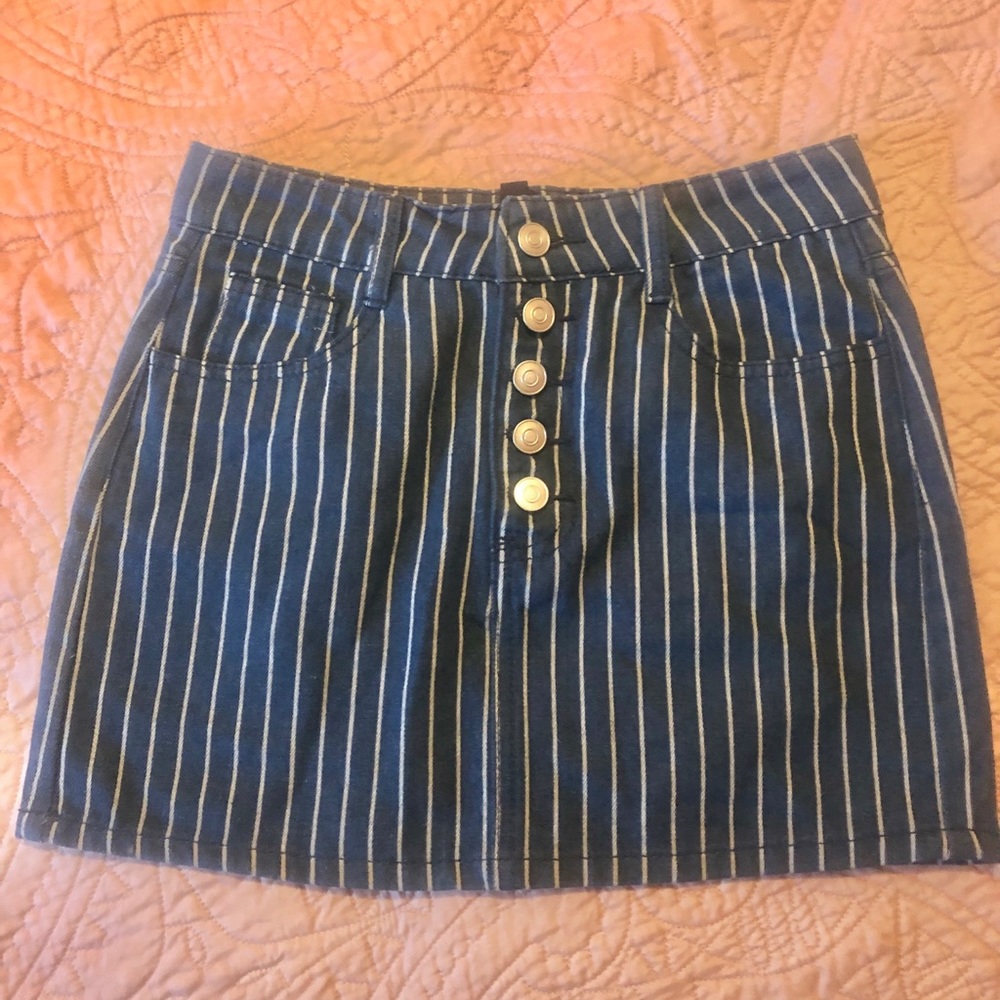 Denim Stripes Skirt with Pockets SMALL